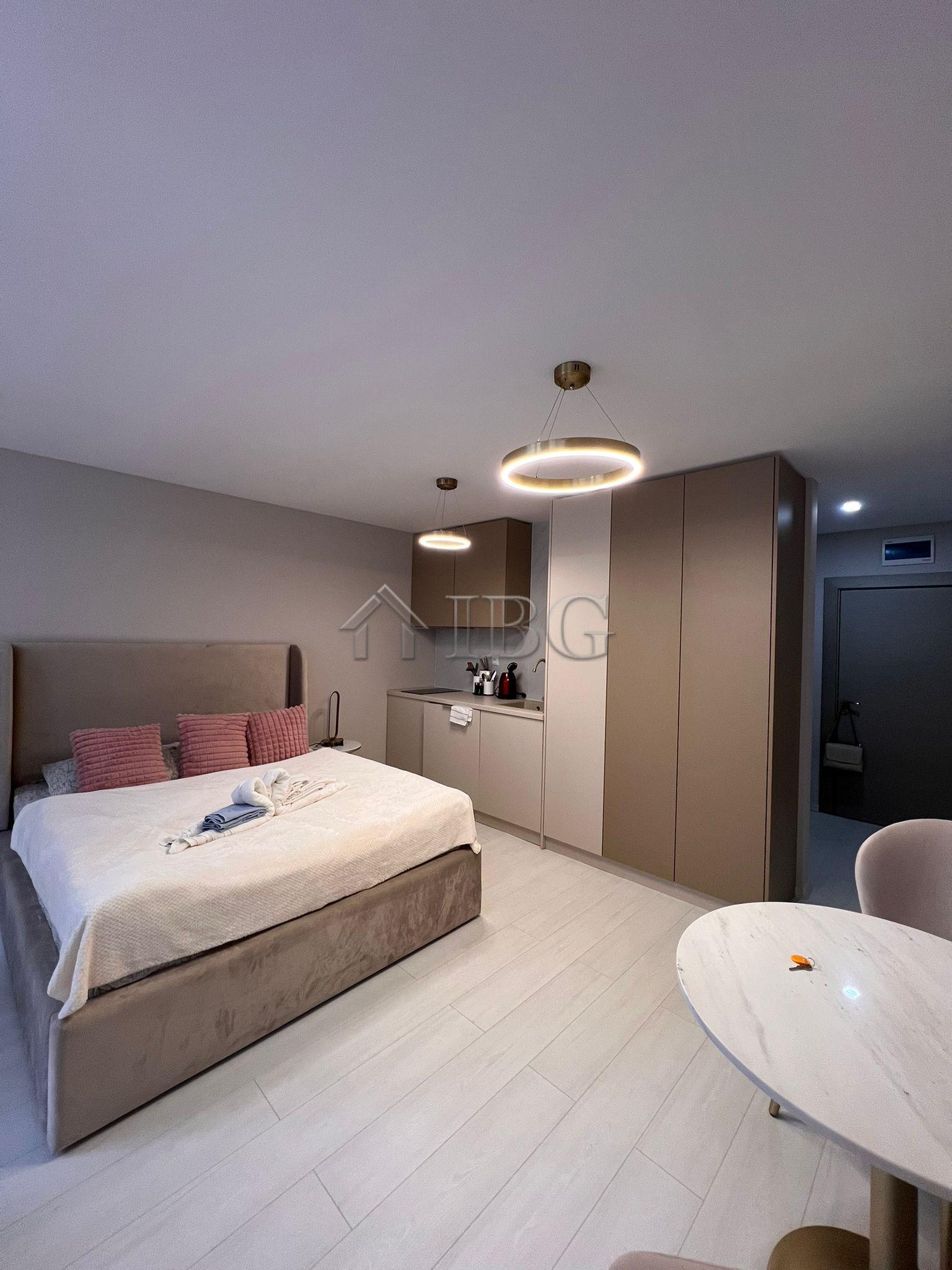 Spacious modern furnished studio with balcony in a New Complex J'adore Secret Garden, Sunny Beach — photo 5 of 20