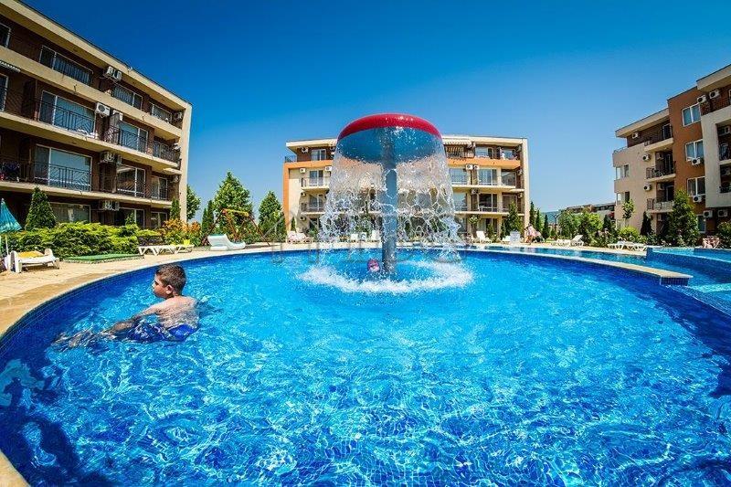 Furnished Studio with balcony and Park view in Nessebar Fort Club, Sunny Beach — photo 12 of 15