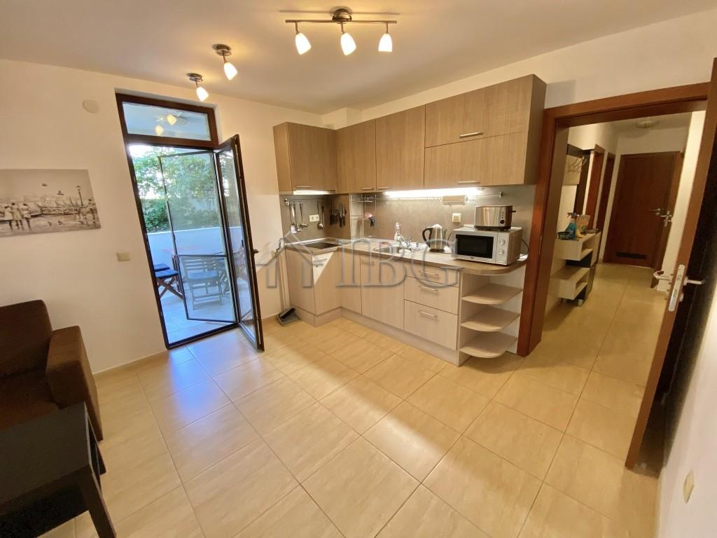 Spacious Apartment with 2 Bedrooms, 1 ½ bathrooms and 17. sq. m. terrace Etara 3, Sveti Vlas — photo 6 of 25