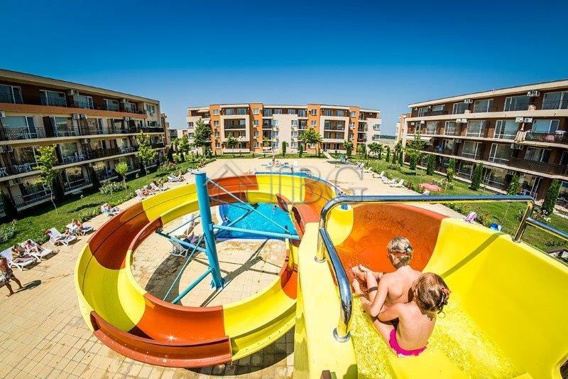 Furnished Studio with balcony and Park view in Nessebar Fort Club, Sunny Beach — photo 14 of 15