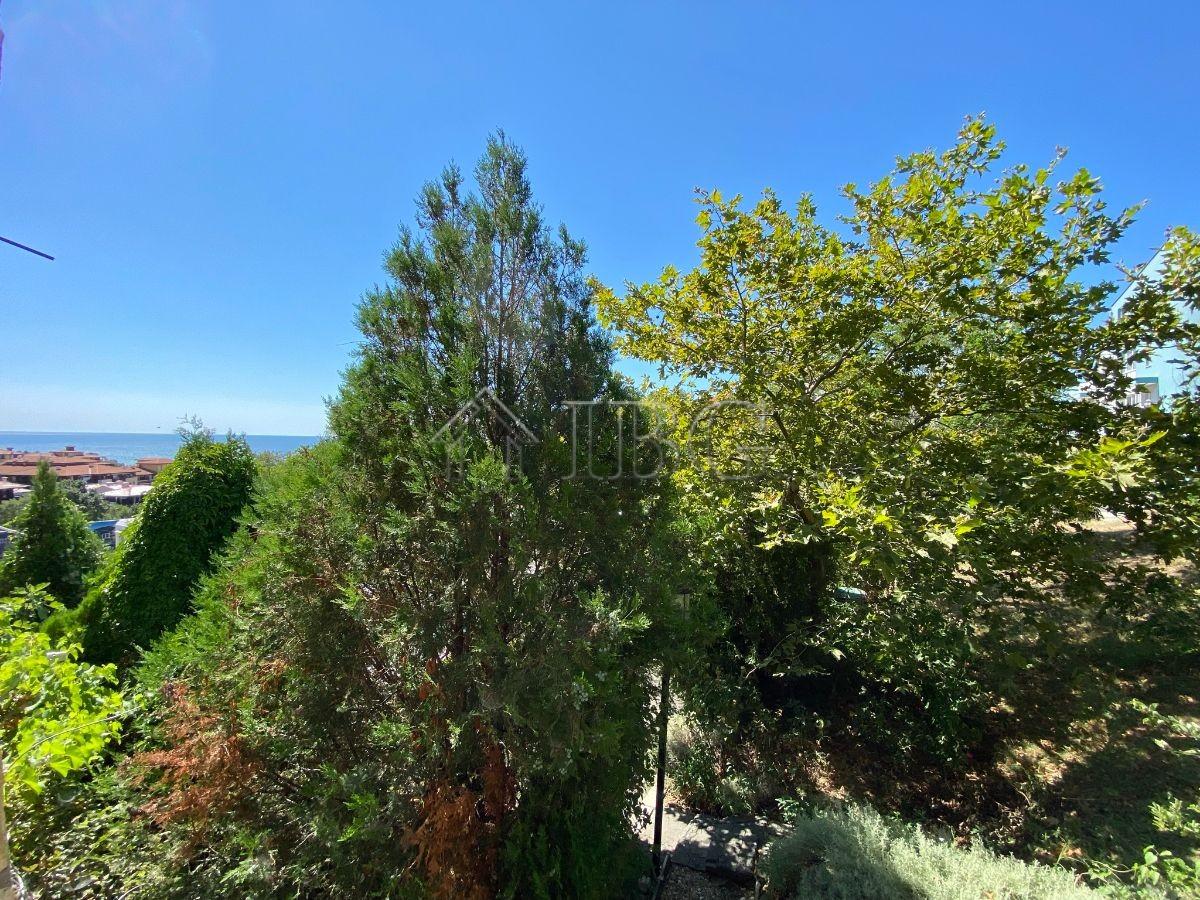 Spacious Apartment with 2 Bedrooms, 1 ½ bathrooms and 17. sq. m. terrace Etara 3, Sveti Vlas — photo 14 of 25
