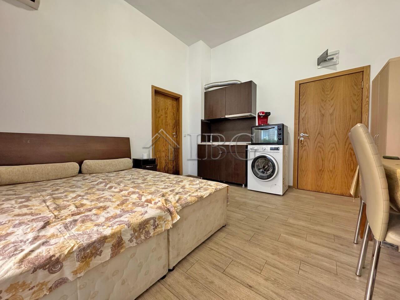 Studio with Balcony and Pool view in Sunny View Central, Sunny Beach — photo 3