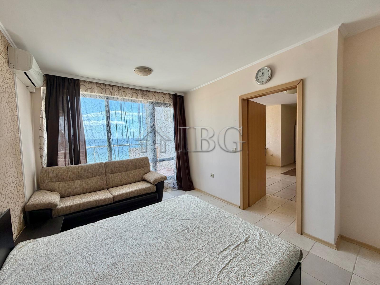 Absolute First Line - Beachfront Home on the Sand, Summer Building, Sunny Beach — photo 13 of 19
