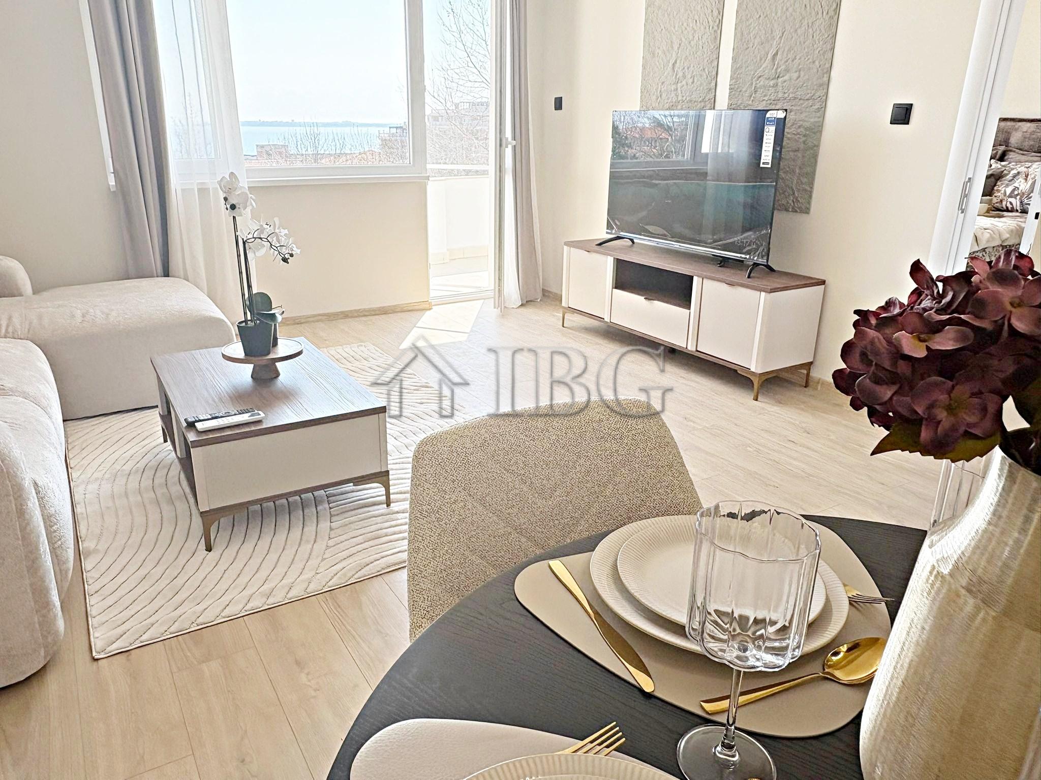 2-Bedroom Apartment with Sea View + Studio No Maintenance Fee Sveti Vlas — photo 7 of 25