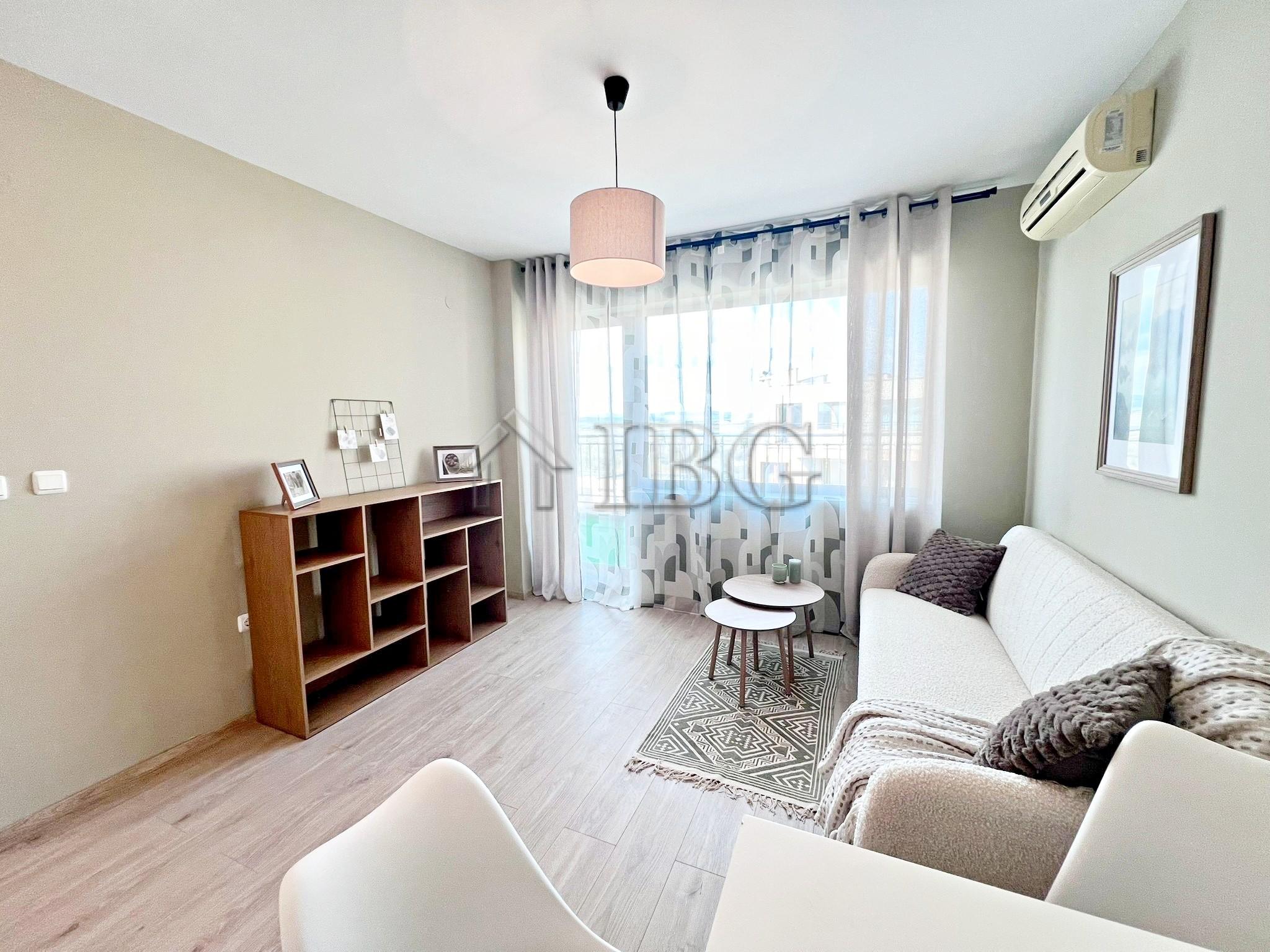 1-Bedroom Apartment with Brand new furniture and big balcony with Pool view in Amadeus 5, Sunny Beach Low Maintenance Fee — photo 7 of 24