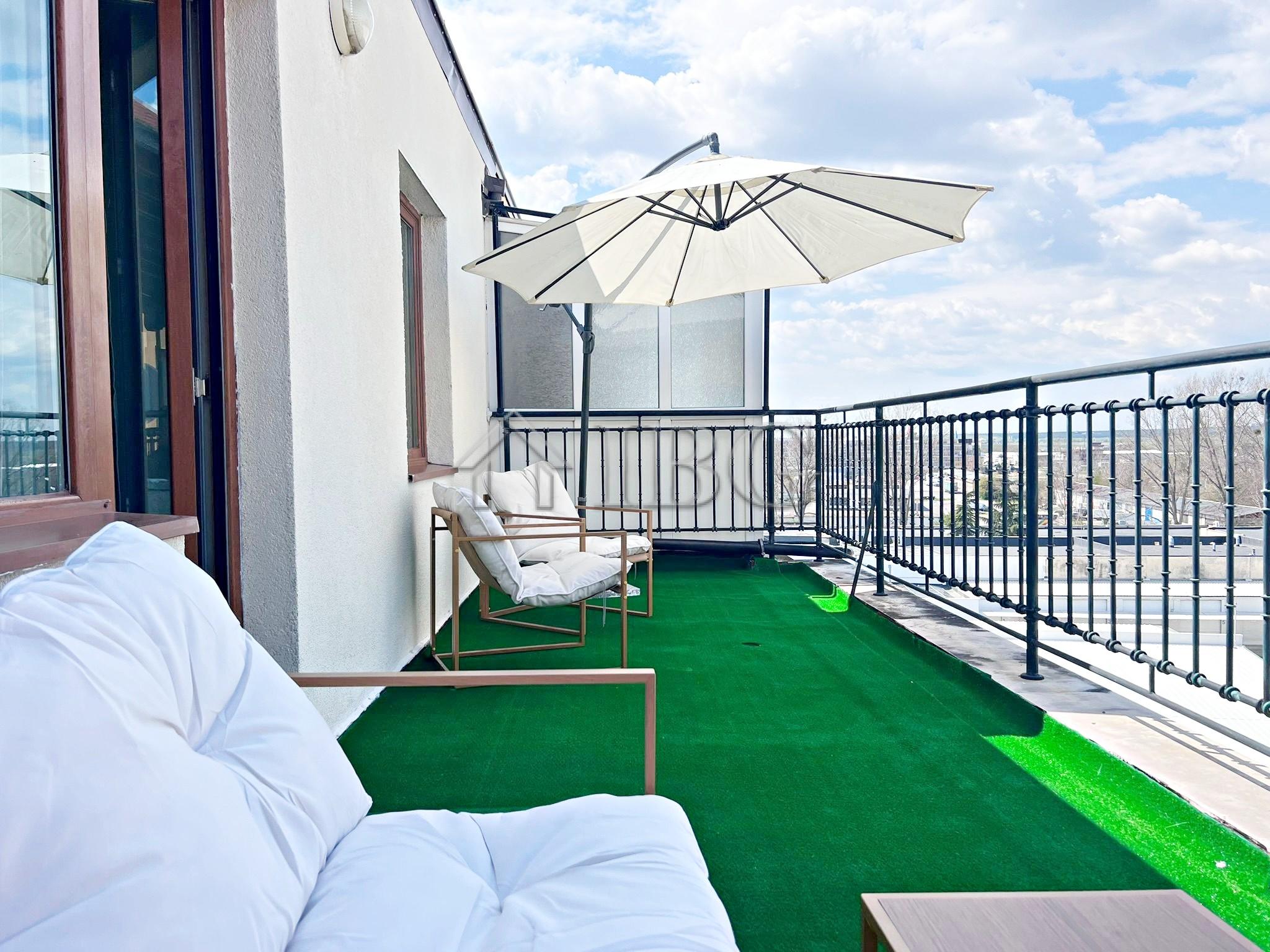 1-Bedroom Apartment with Brand new furniture and big balcony with Pool view in Amadeus 5, Sunny Beach Low Maintenance Fee — photo 2
