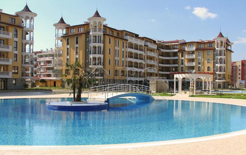 Apartment with 2 Bedrooms and 2 Bathrooms in Royal Sun, Sunny Beach — photo 19 of 25