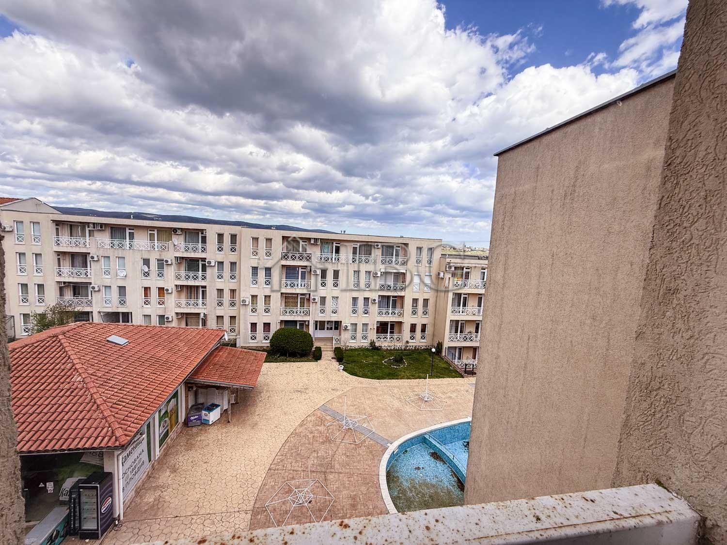 2-Bedroom Apartment with Pool View Sunny Day 6, Sunny Beach — photo 23 of 25