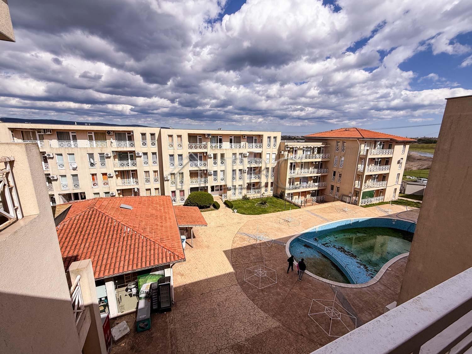2-Bedroom Apartment with Pool View Sunny Day 6, Sunny Beach — photo 3