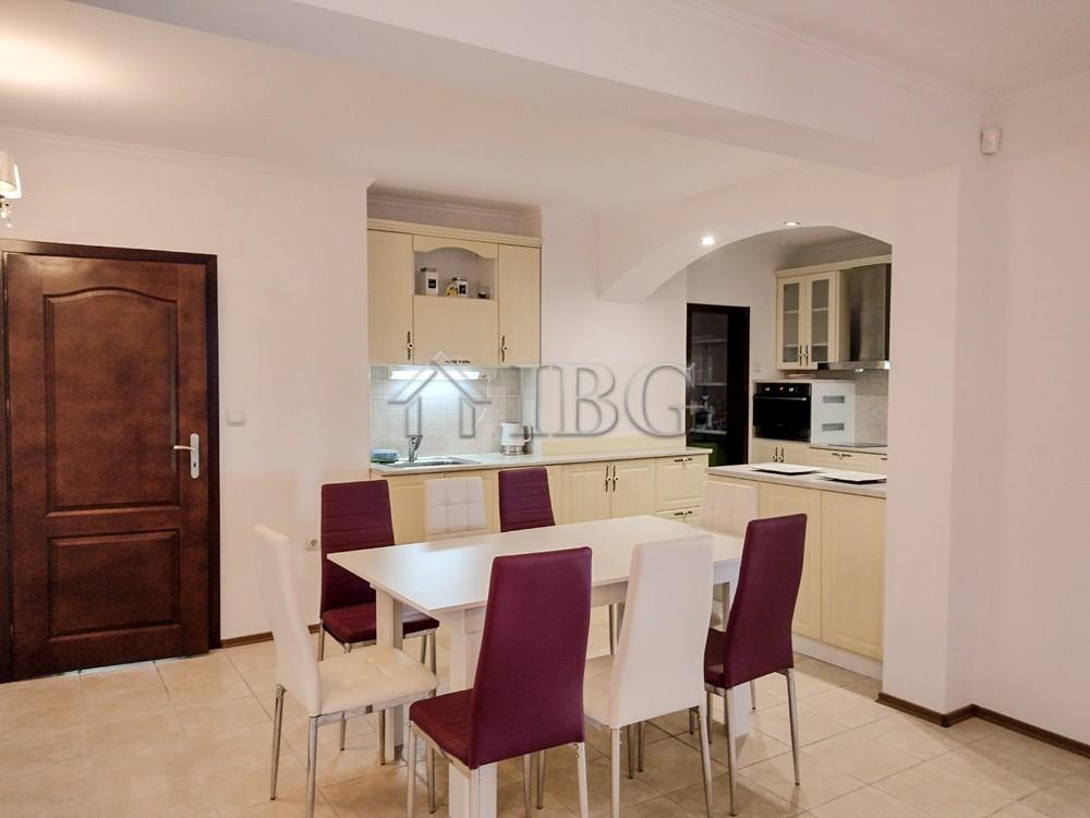 Stylish Renovated Sea View Maisonette — photo 6 of 25