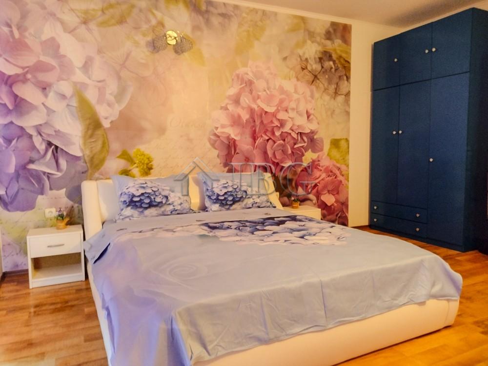 Stylish Renovated Sea View Maisonette — photo 17 of 25