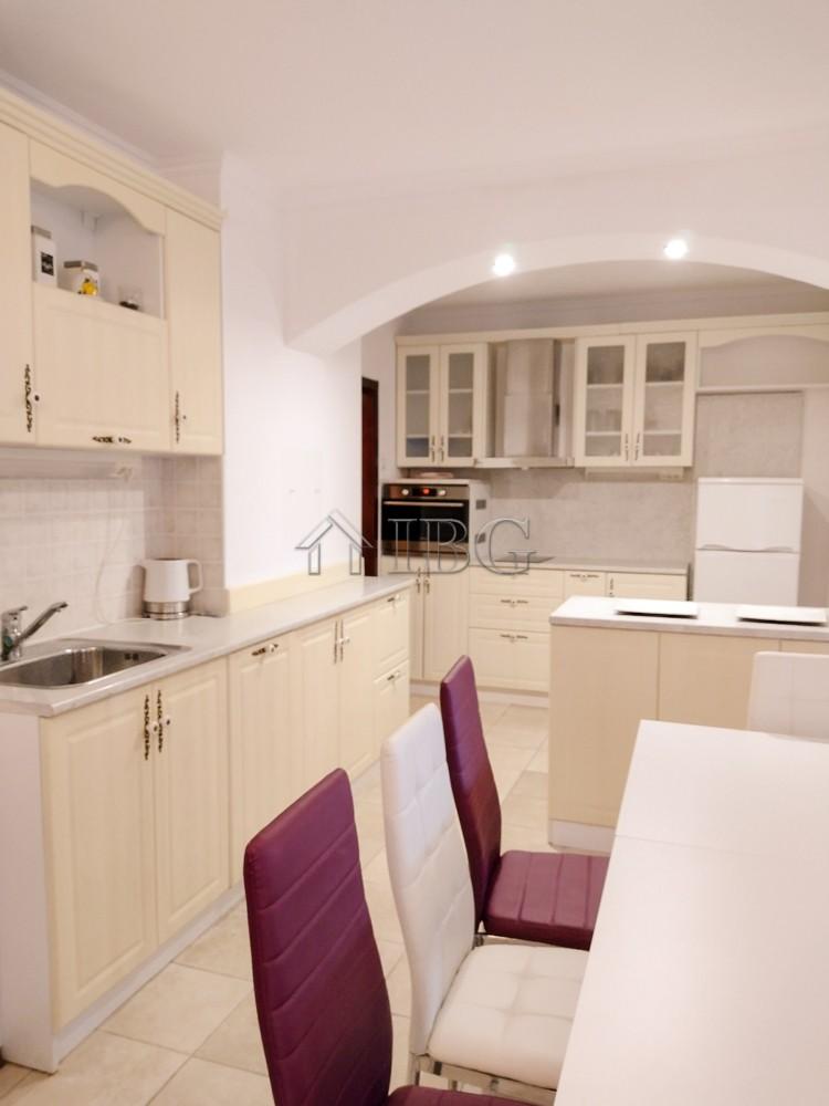 Stylish Renovated Sea View Maisonette — photo 14 of 25