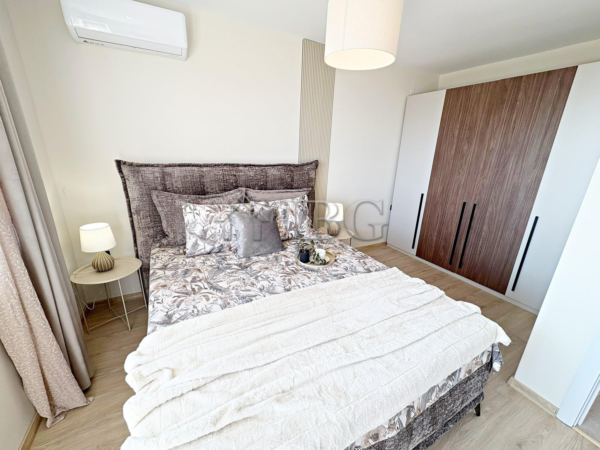 2-Bedroom Apartment with Sea View + Studio No Maintenance Fee Sveti Vlas — photo 20 of 25