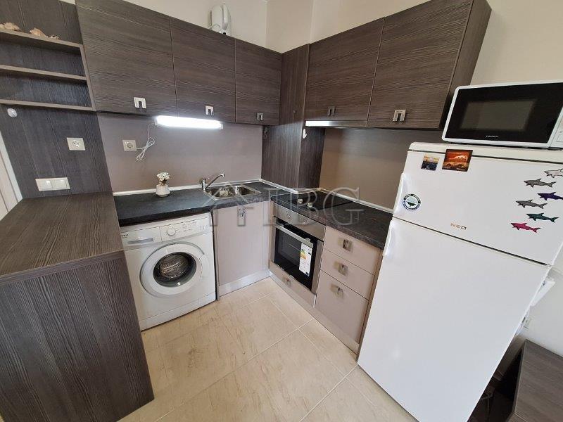 Pool View One-Bedroom Apartment in Star Dreams Complex, Sveti Vlas — photo 3