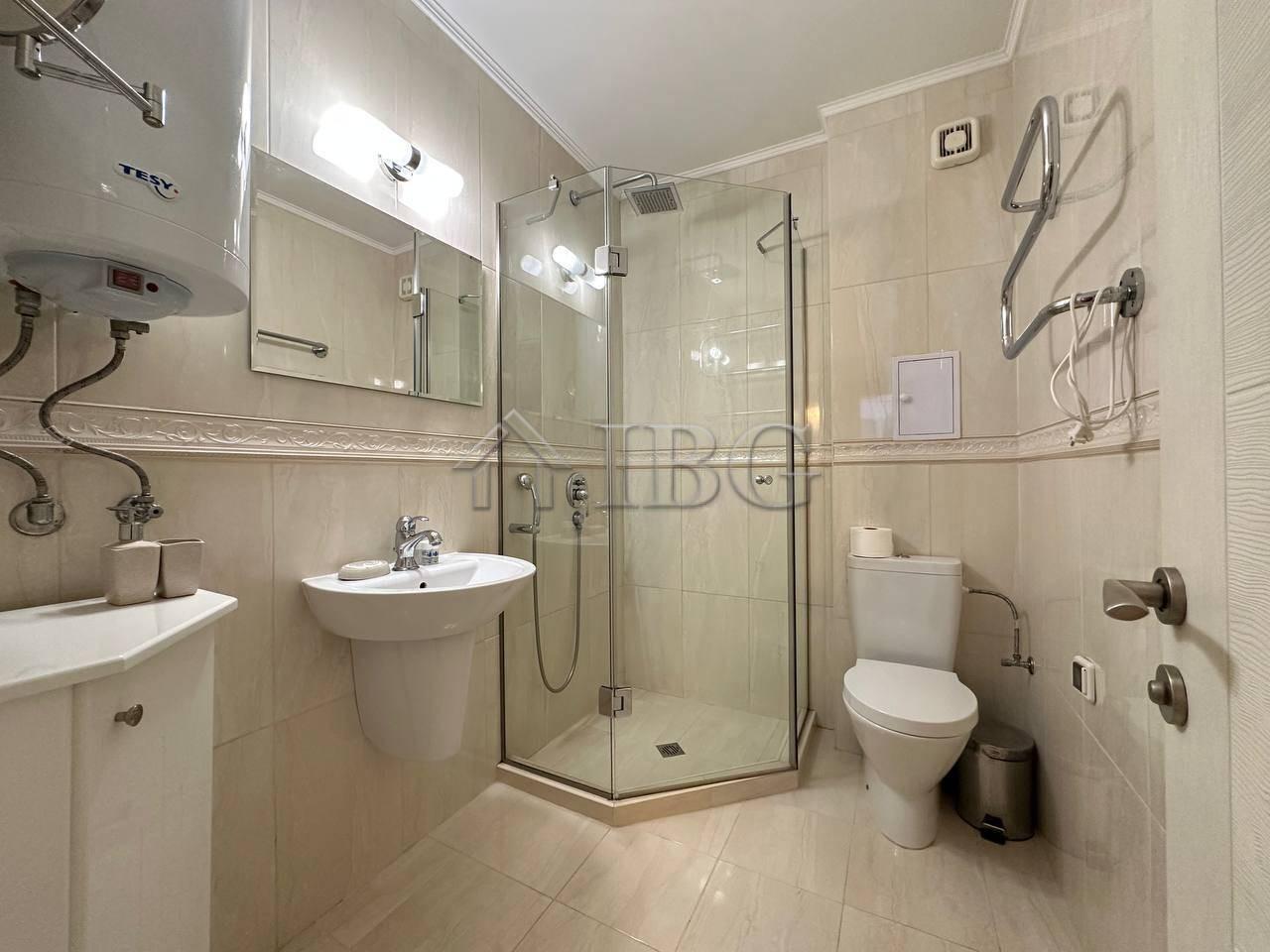 Spacious Studio Apartment with Balcony in Esteban SPA Complex, Nessebar — photo 8 of 22