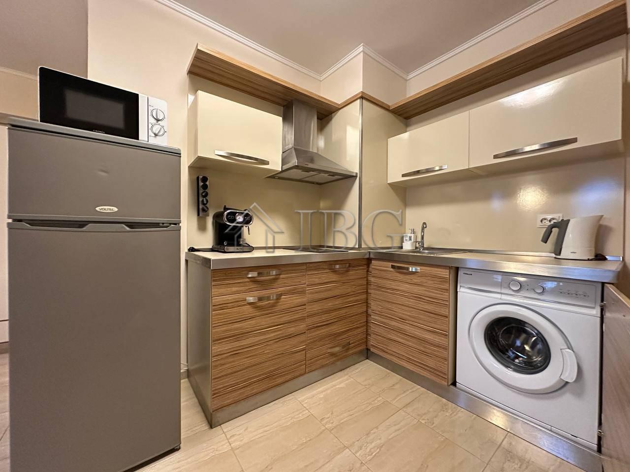Spacious Studio Apartment with Balcony in Esteban SPA Complex, Nessebar — photo 4