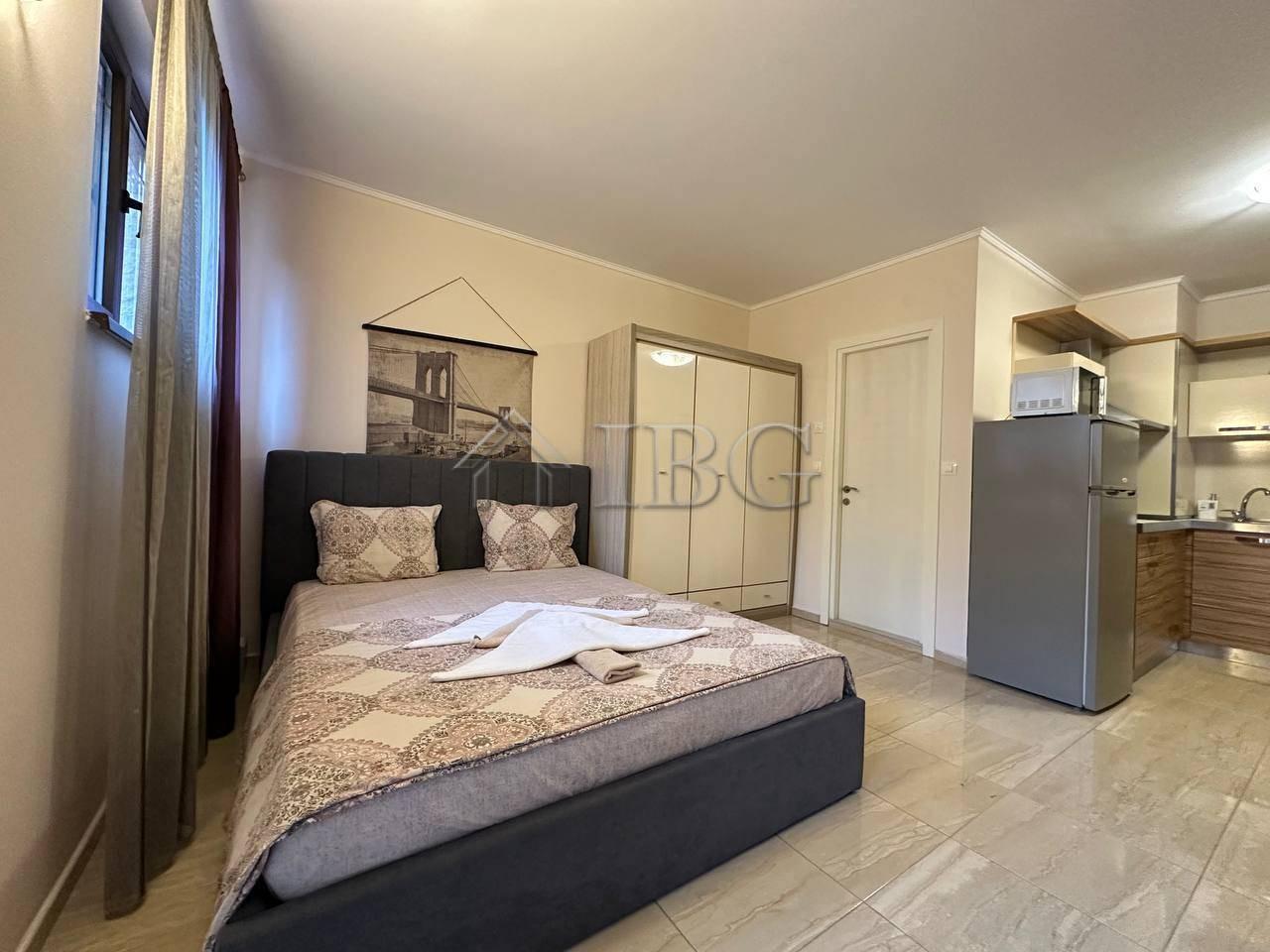 Spacious Studio Apartment with Balcony in Esteban SPA Complex, Nessebar — photo 9 of 22