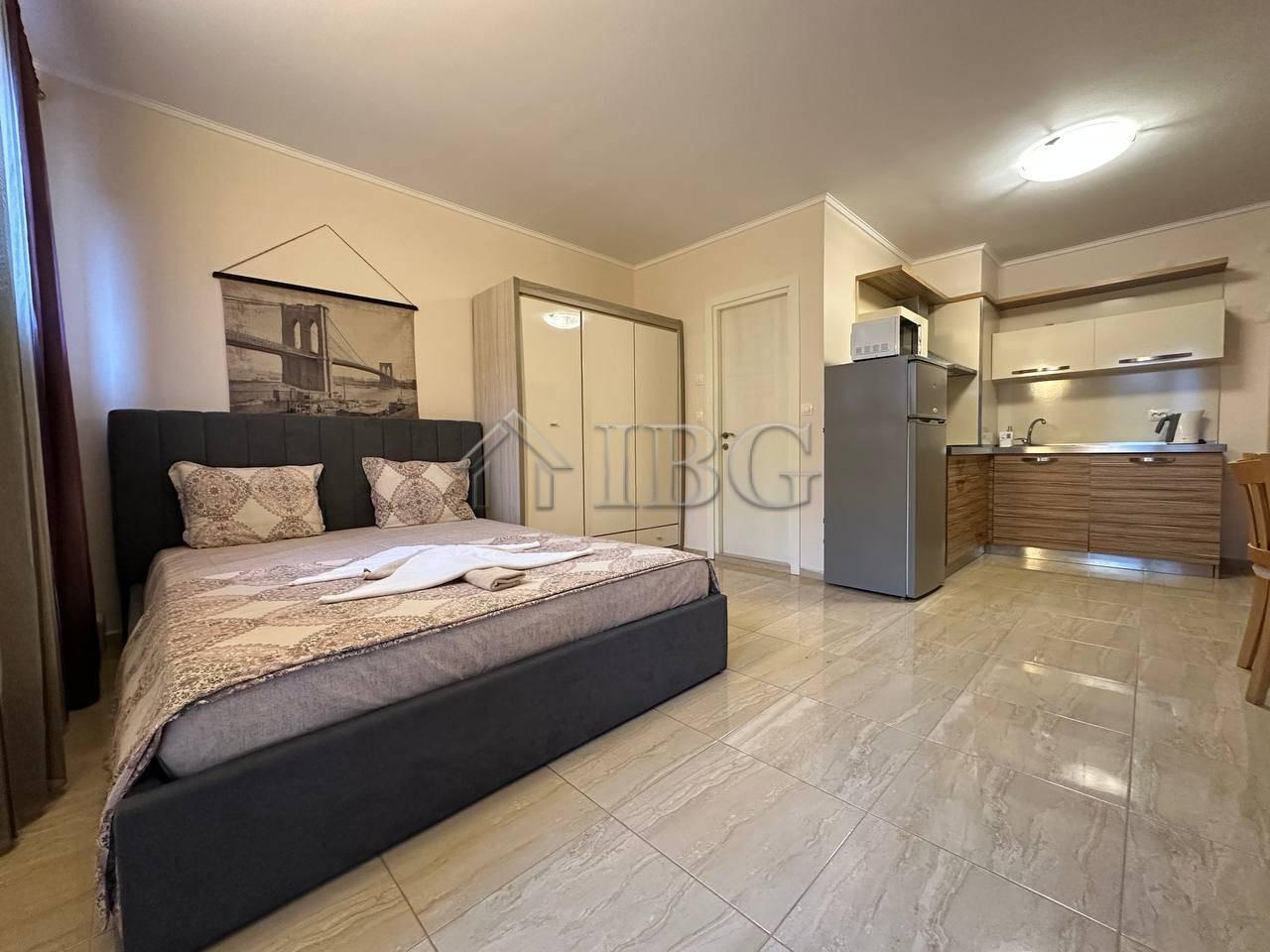 Spacious Studio Apartment with Balcony in Esteban SPA Complex, Nessebar — photo 7 of 22