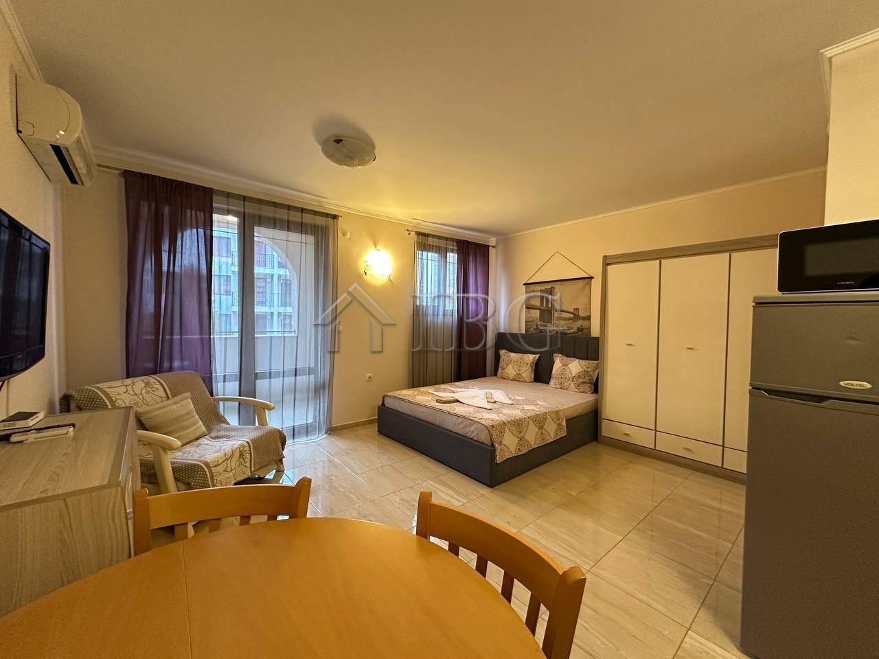 Spacious Studio Apartment with Balcony in Esteban SPA Complex, Nessebar — photo 3