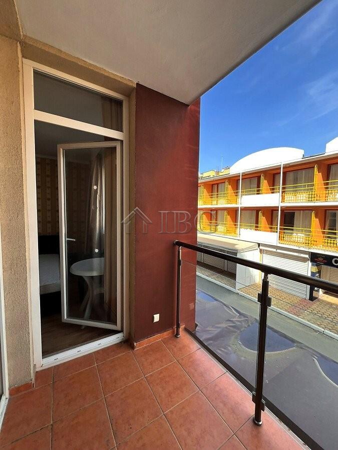 Spacious apartment with 2 bedrooms, 2 bathrooms and view to the Sandy dunes and sea, Sunny Beach just 200 m. to the Beach! — photo 9 of 14