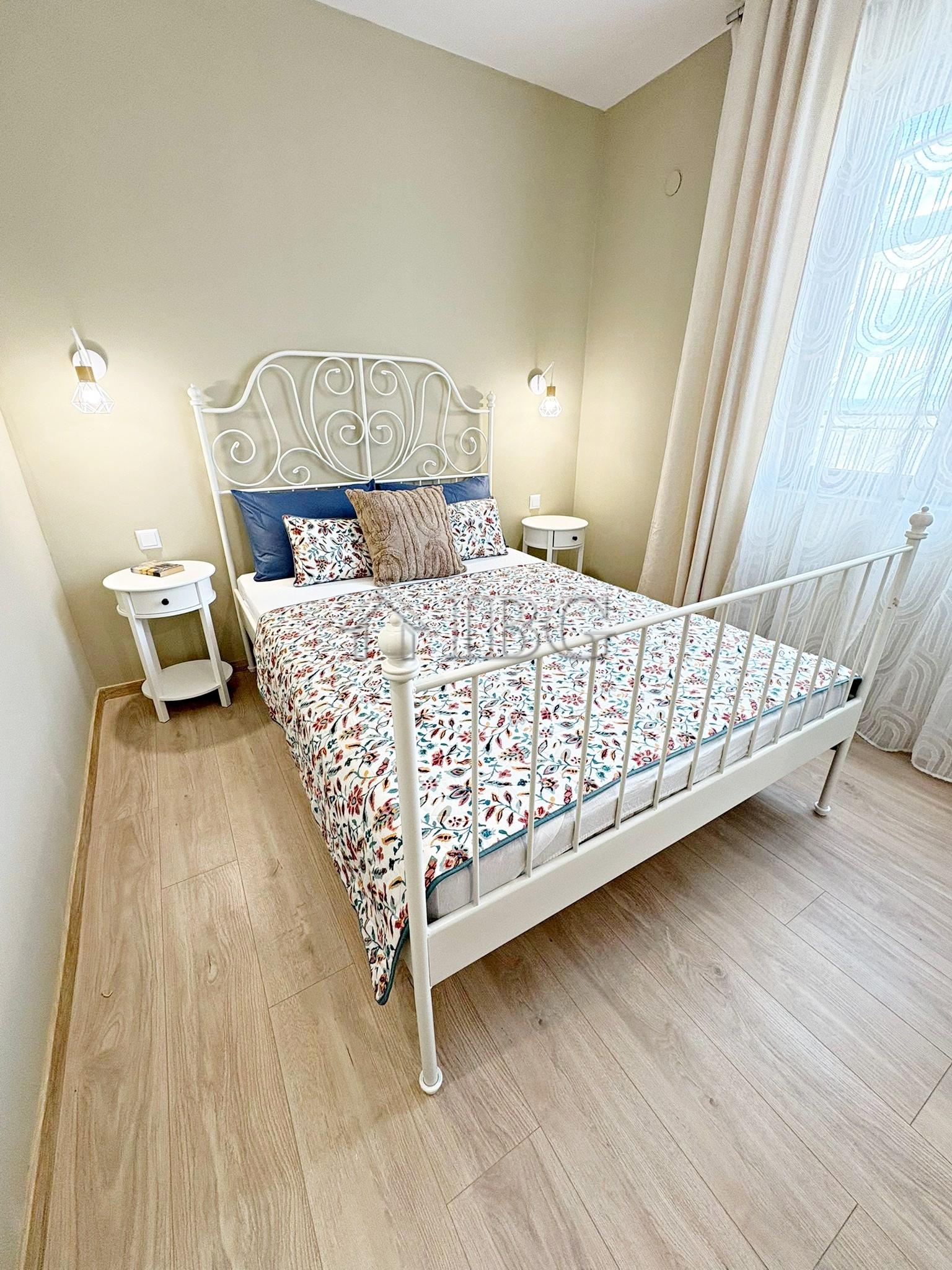 1-Bedroom Apartment with Brand new furniture and big balcony with Pool view in Amadeus 5, Sunny Beach Low Maintenance Fee — photo 16 of 24