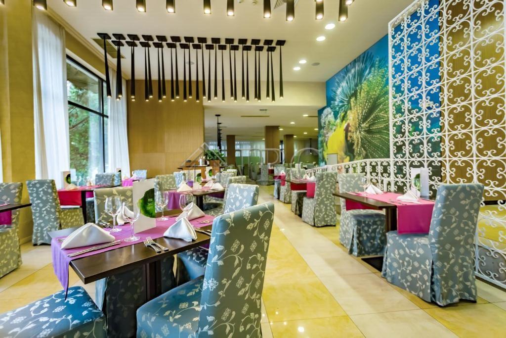 Spacious Studio with Mountain View Royal Beach Barcelo, Sunny Beach — photo 15 of 18
