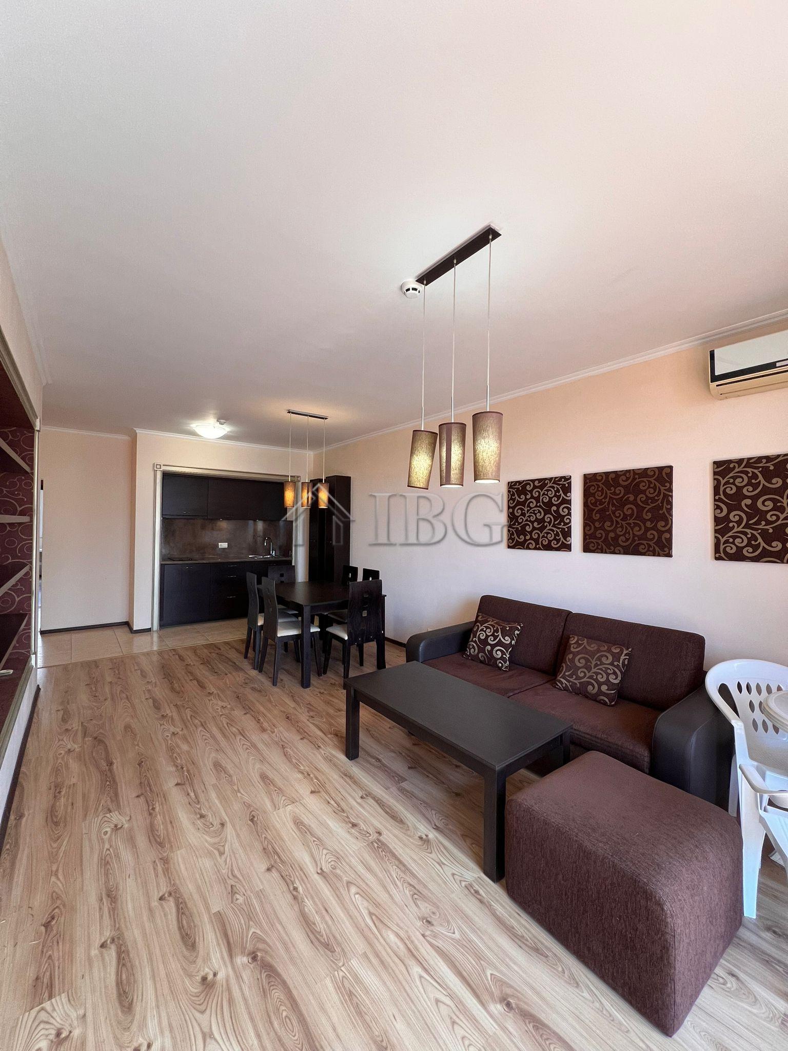 Spacious apartment with 2 bedrooms, 2 bathrooms and view to the Sandy dunes and sea, Sunny Beach just 200 m. to the Beach! — photo 3