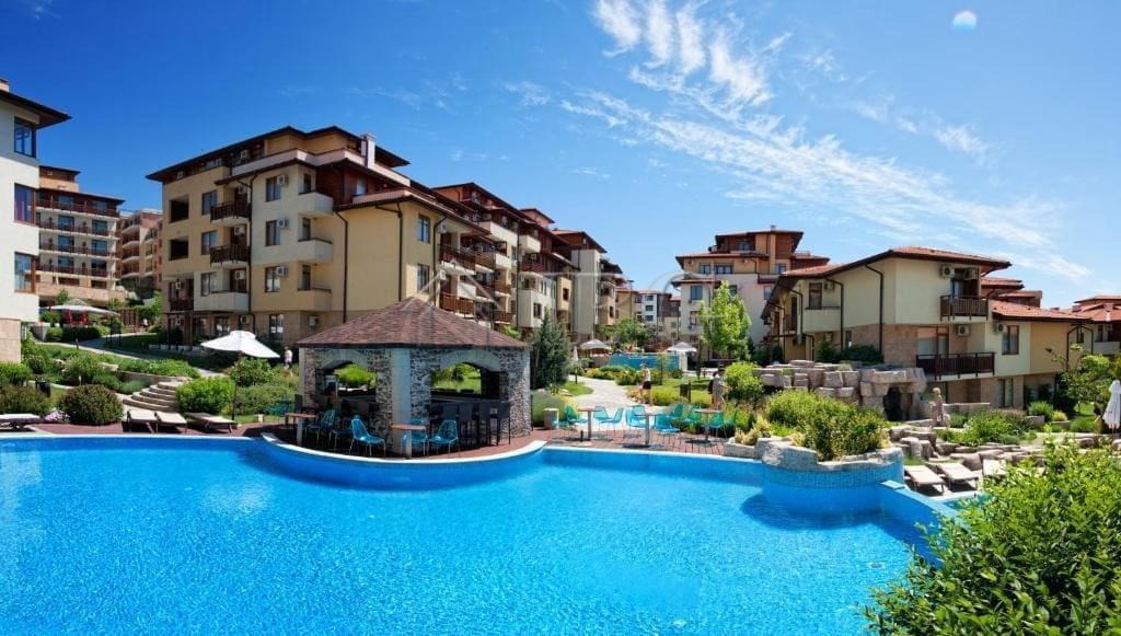 Hot Offer! Furnished 1-Bedroom Apartment Garden of Eden, Sveti Vlas — main photo