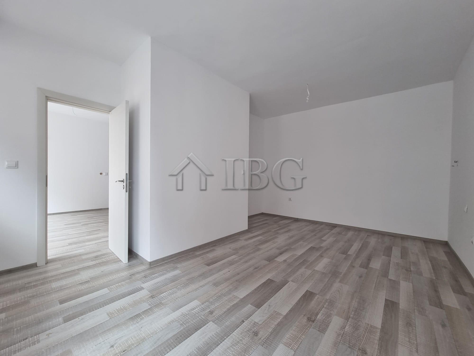 New 1-Bedroom Apartment with No Maintenance Fee Villa Venezia, Sveti Vlas — photo 10 of 14
