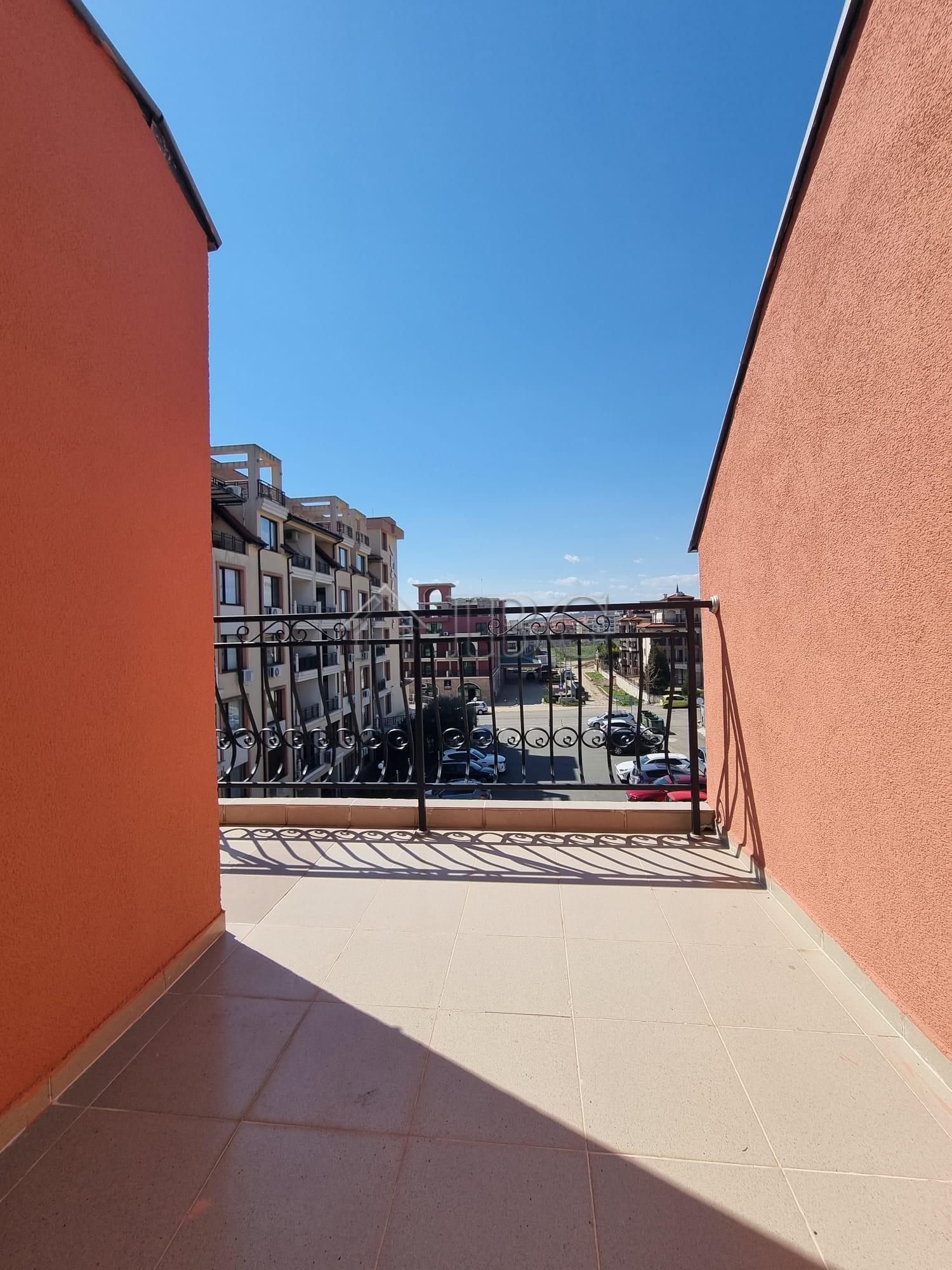 New 1-Bedroom Apartment with No Maintenance Fee Villa Venezia — photo 6 of 15