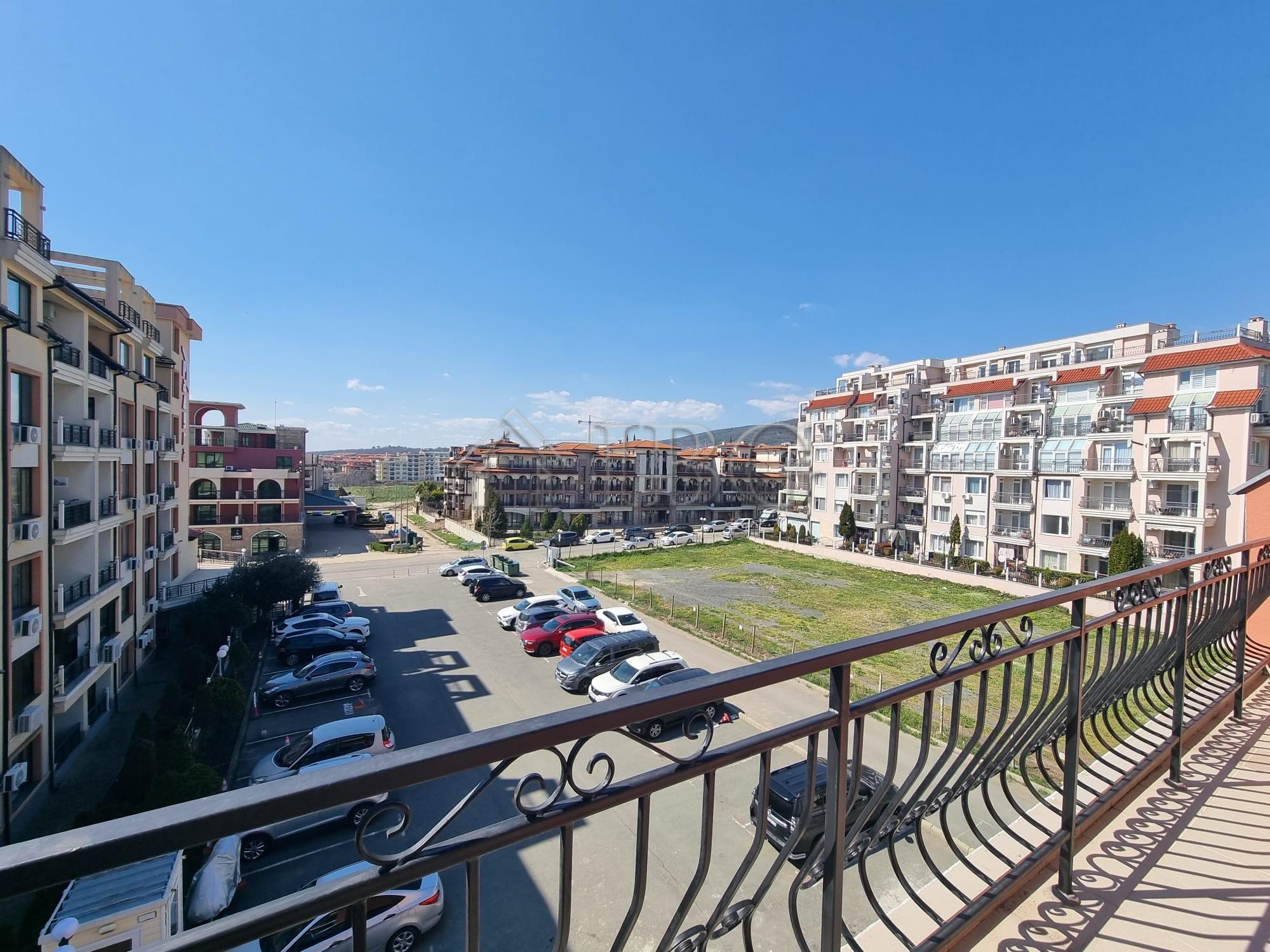 New 1-Bedroom Apartment with No Maintenance Fee Villa Venezia — photo 7 of 15