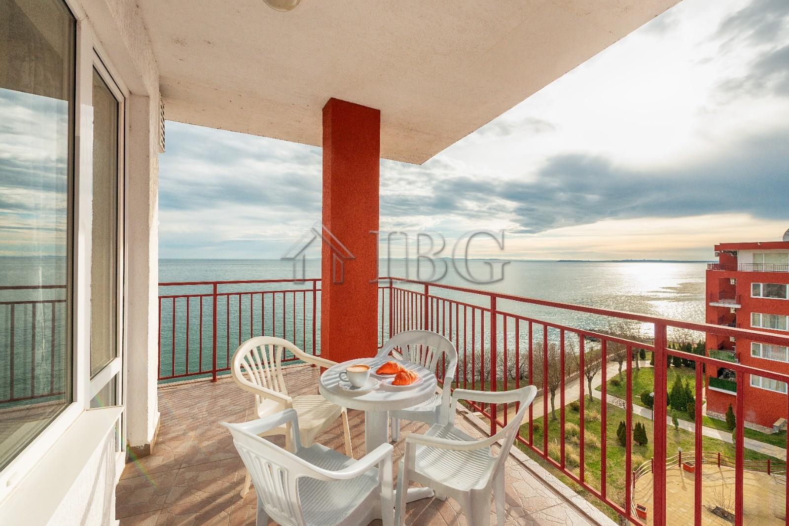 Panoramic Sea View 2-Bedroom Apartment Panorama Fort Beach, Sveti Vlas — Burgas