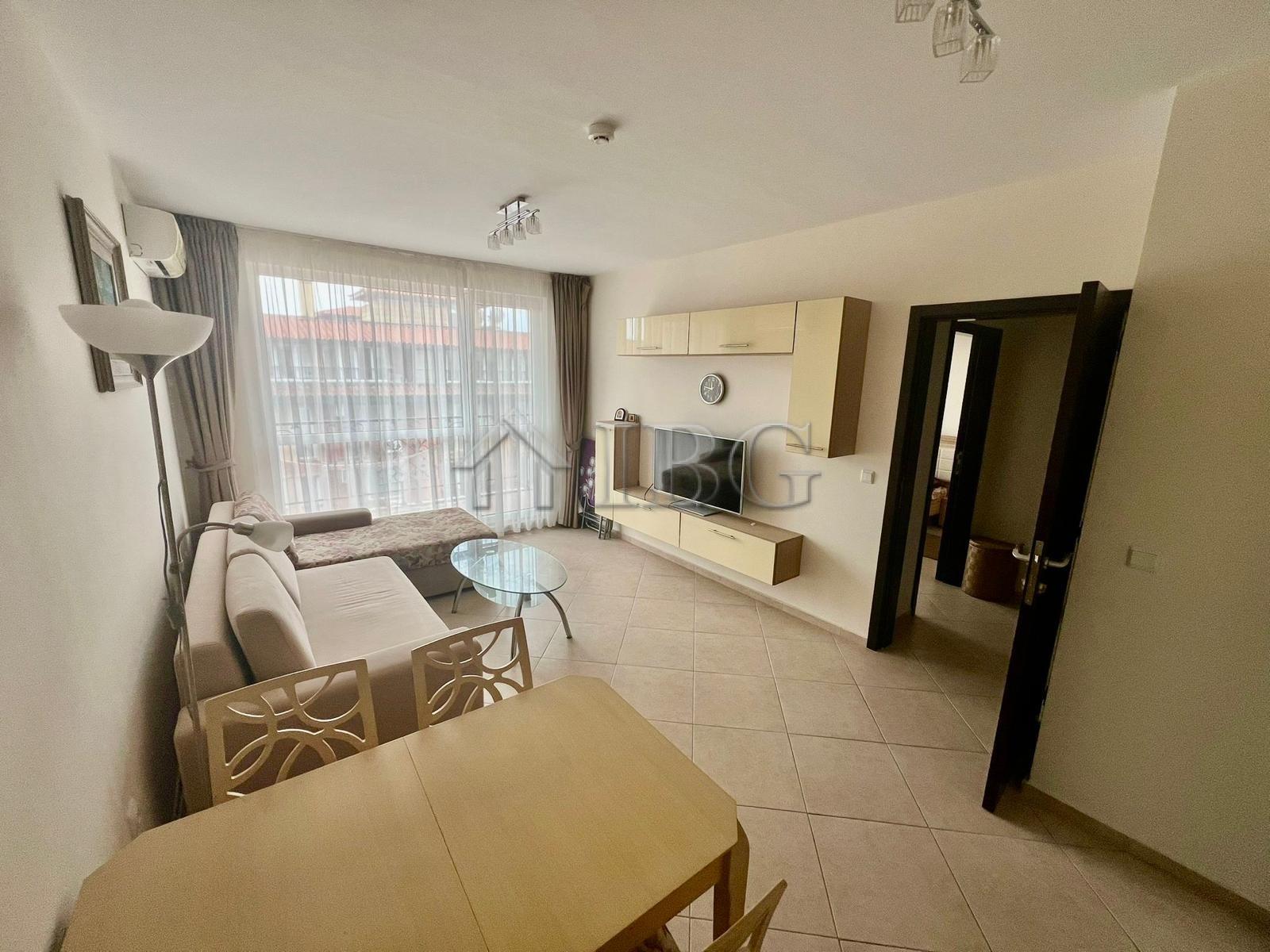 One-Bedroom Apartment Sun & Sea, Sunny Beach — photo 7 of 25
