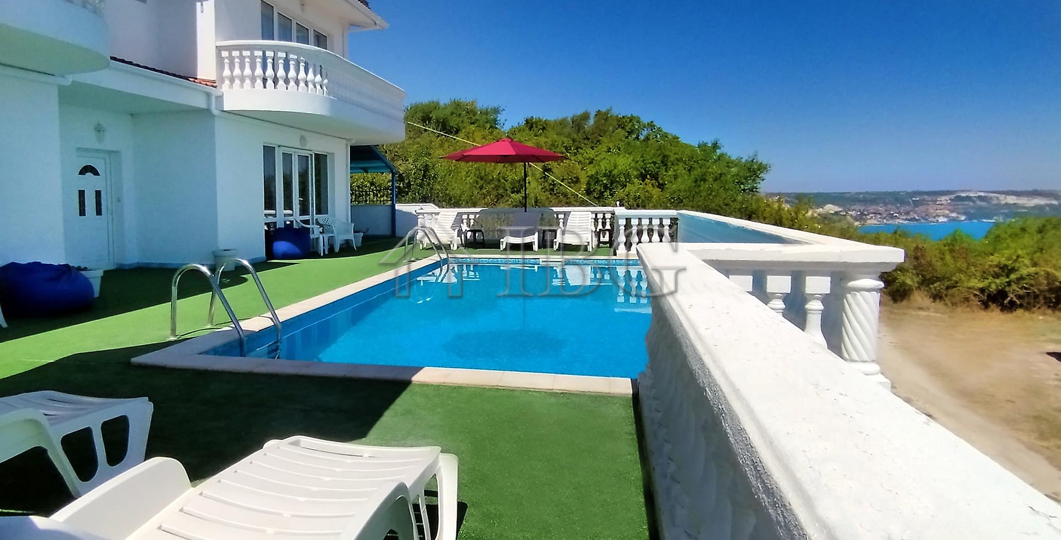 Villa Sorrento Italiana - Luxury Sea View Villa with Pool, Garages and Two Independent Residences — photo 7 of 25
