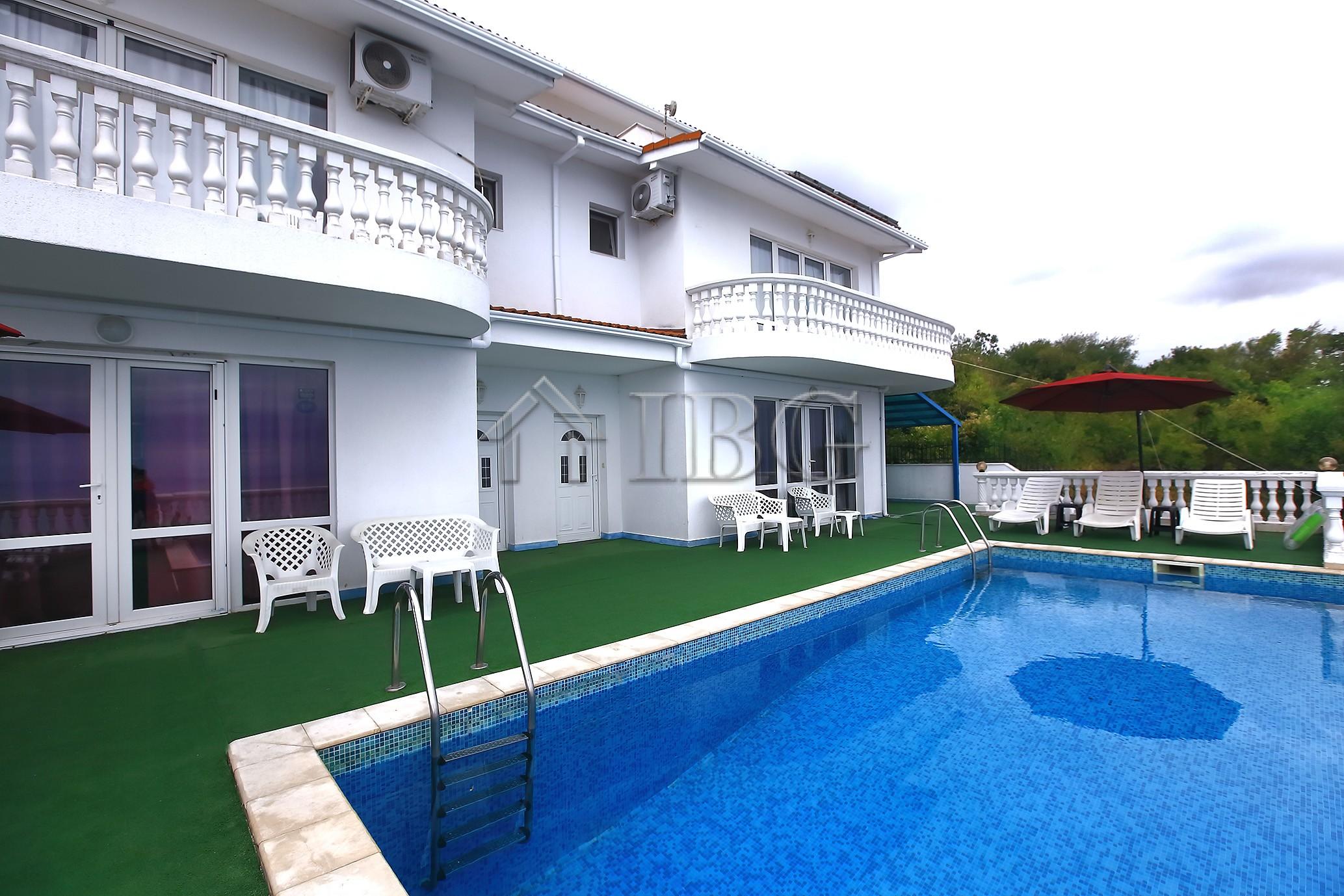 Villa Sorrento Italiana - Luxury Sea View Villa with Pool, Garages and Two Independent Residences — photo 4
