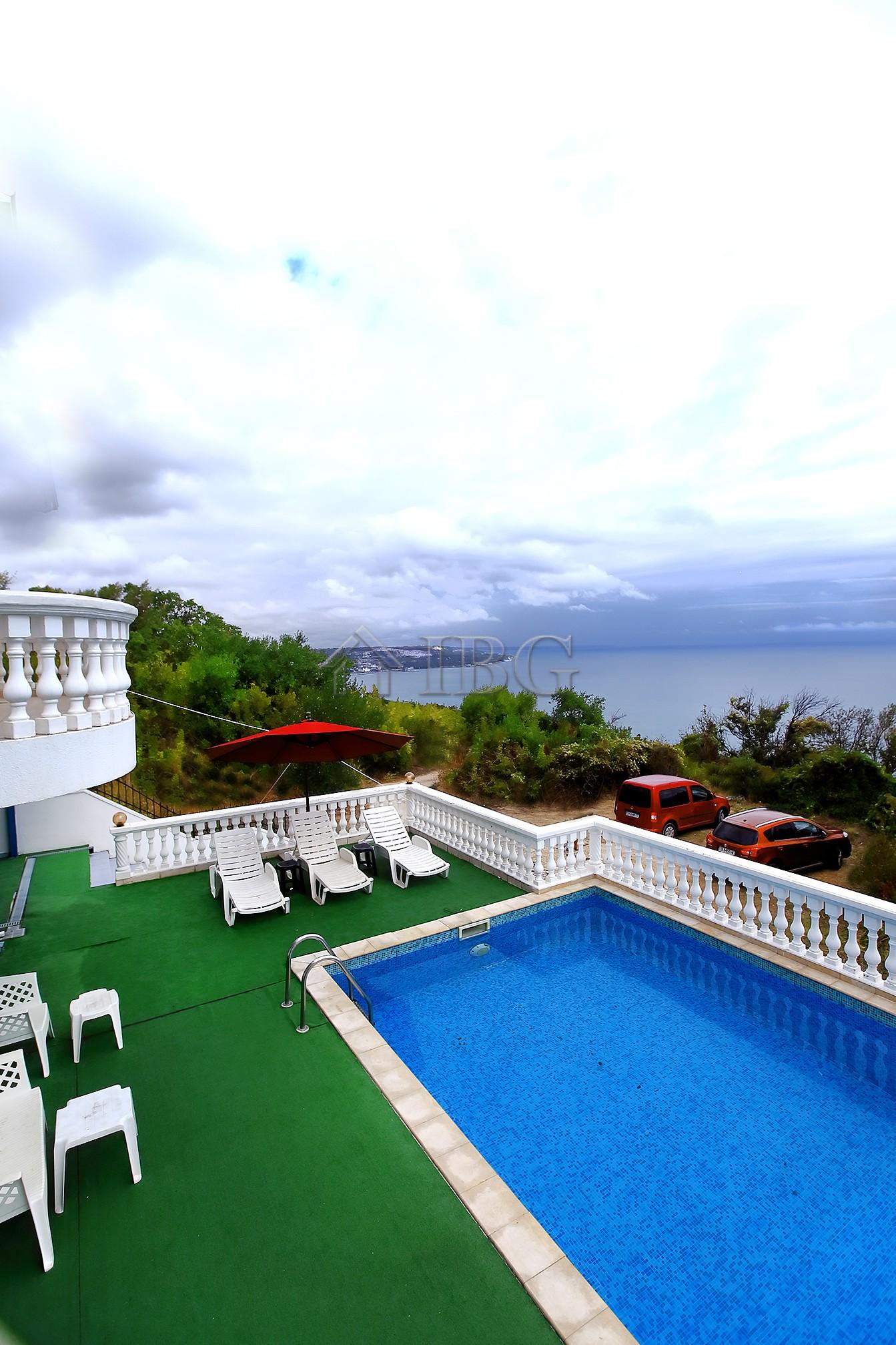 Villa Sorrento Italiana - Luxury Sea View Villa with Pool, Garages and Two Independent Residences — photo 5