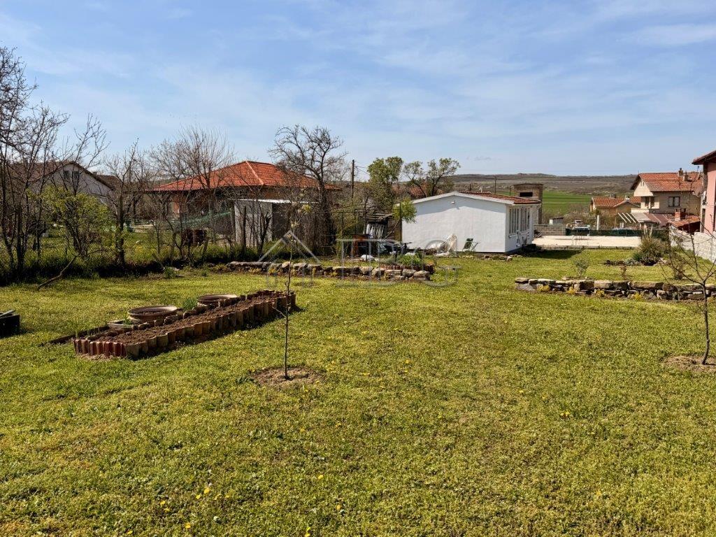 Plot with Temporary Living Unit & Building Permit Poroy - 15 min to Sunny Beach — photo 15 of 15