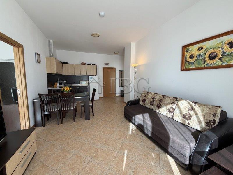 Apartment with 2 Bedrooms and 2 Bathrooms in Grand Kamelia, Sunny Beach — photo 11 of 25