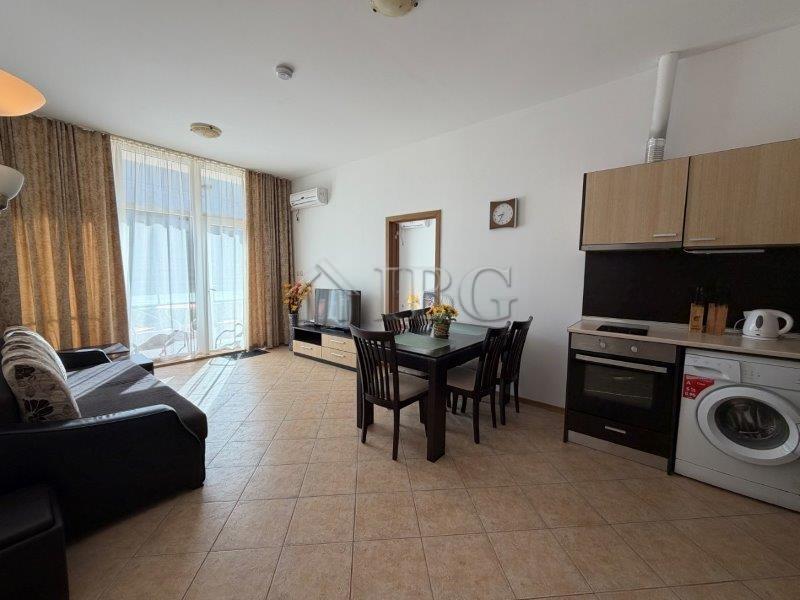 Apartment with 2 Bedrooms and 2 Bathrooms in Grand Kamelia, Sunny Beach — photo 3