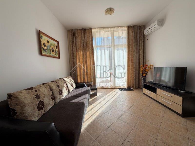 Apartment with 2 Bedrooms and 2 Bathrooms in Grand Kamelia, Sunny Beach — photo 8 of 25