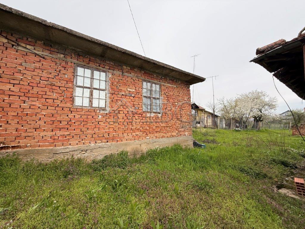 Plot with House and Great Potential Chervena Voda Village, near Ruse — photo 21 of 25