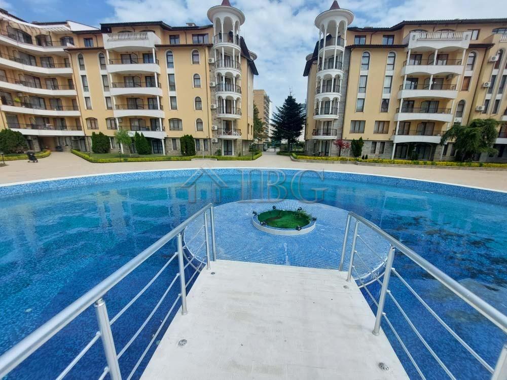 1-Bedroom Apartment with Pool View Royal Sun, Sunny Beach — photo 17 of 20