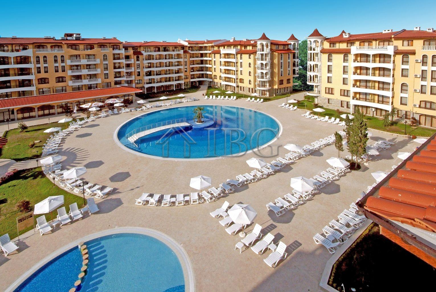 1-Bedroom Apartment with Pool View Royal Sun, Sunny Beach — photo 14 of 20