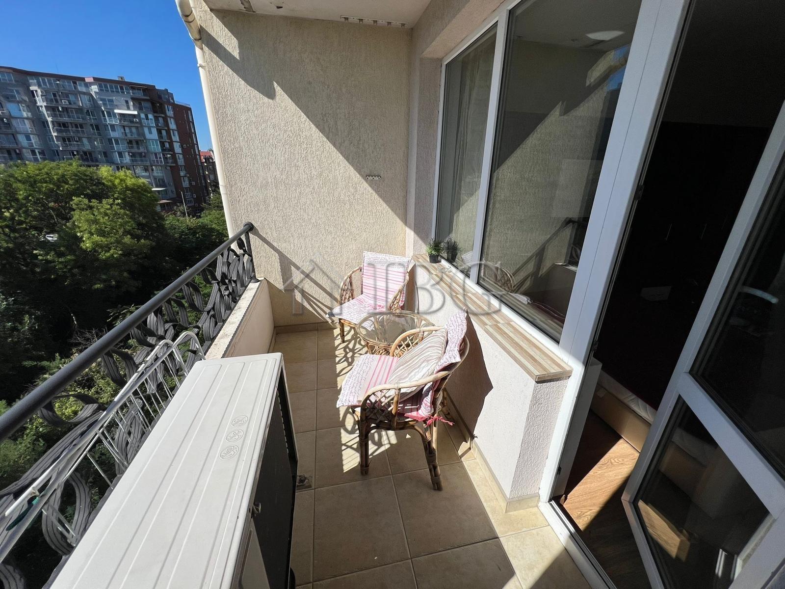 1-Bedroom Apartment in Perla Complex Prime Location near Sea Garden, Burgas — photo 5 of 13