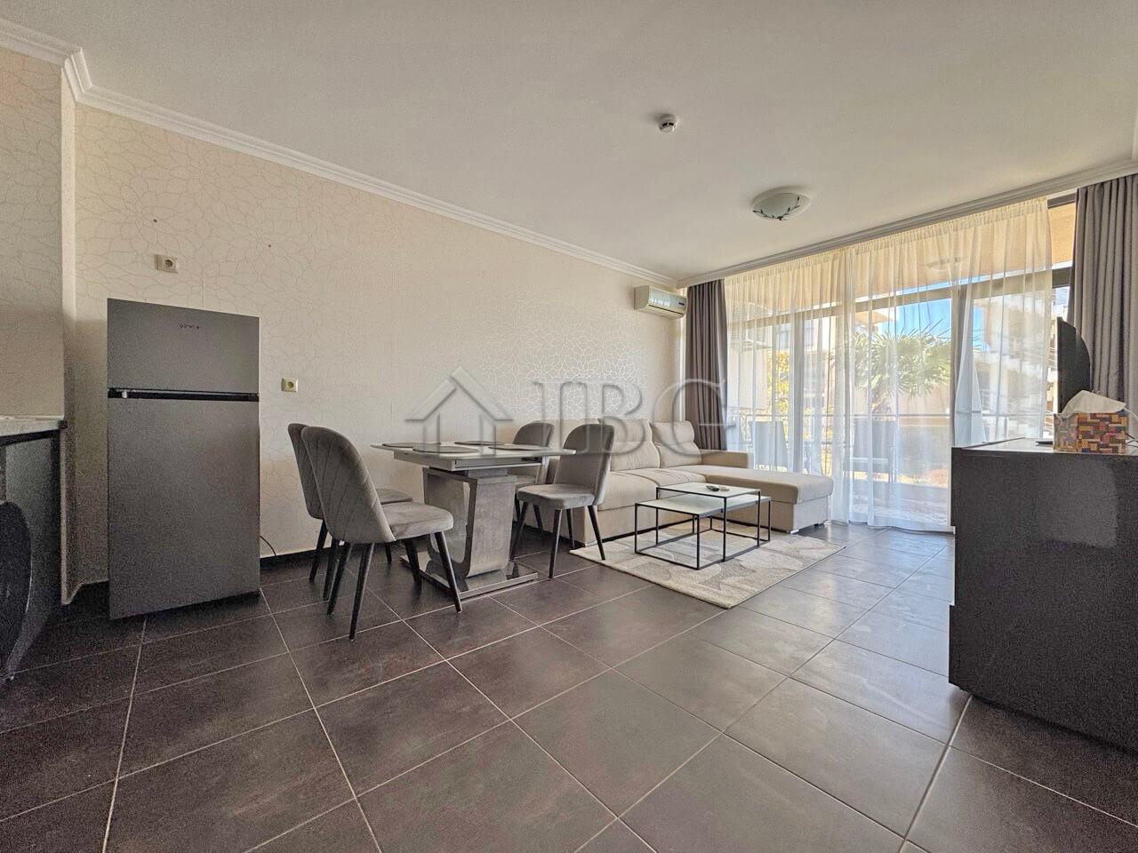 Luxury 1-Bedroom Apartment with Sea and Pool View Dolce Vita 2 — photo 5 of 12