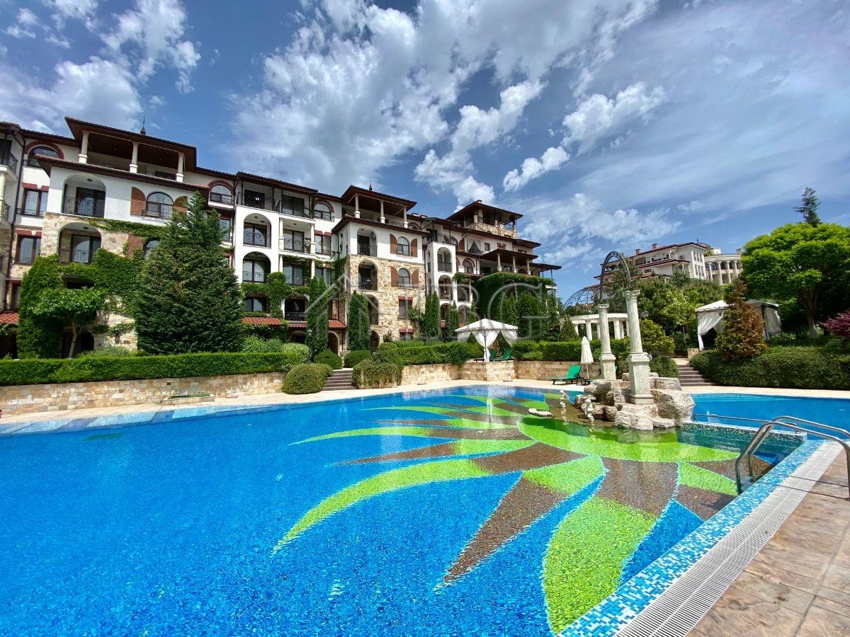 Spacious Studio Apartment with Balcony in Esteban SPA Complex, Nessebar — Nessebar