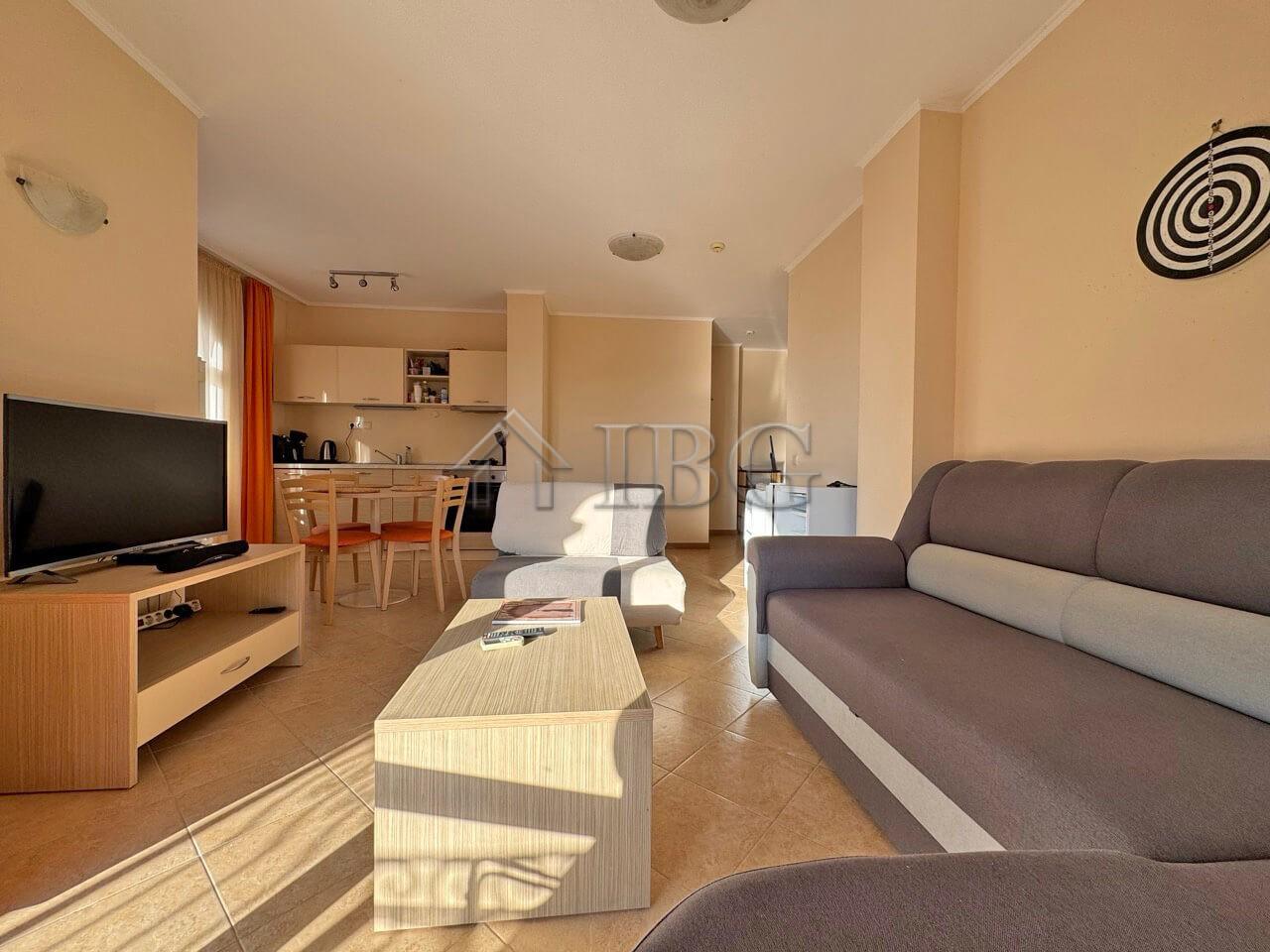Apartment with 2 Bedrooms and 2 Bathrooms in Royal Sun, Sunny Beach — photo 4