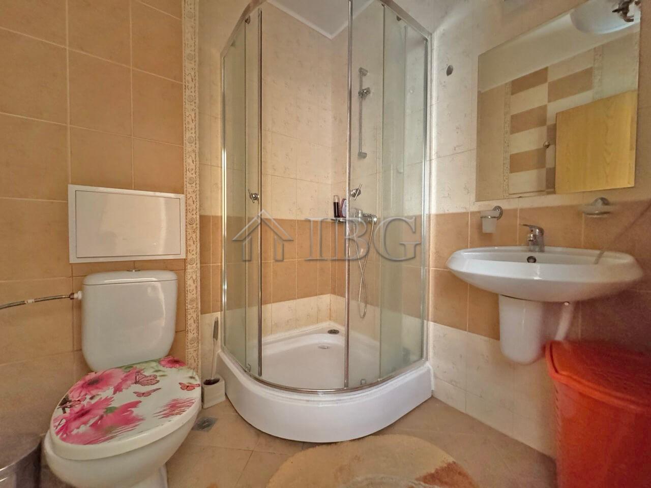 Apartment with 2 Bedrooms and 2 Bathrooms in Royal Sun, Sunny Beach — photo 12 of 25