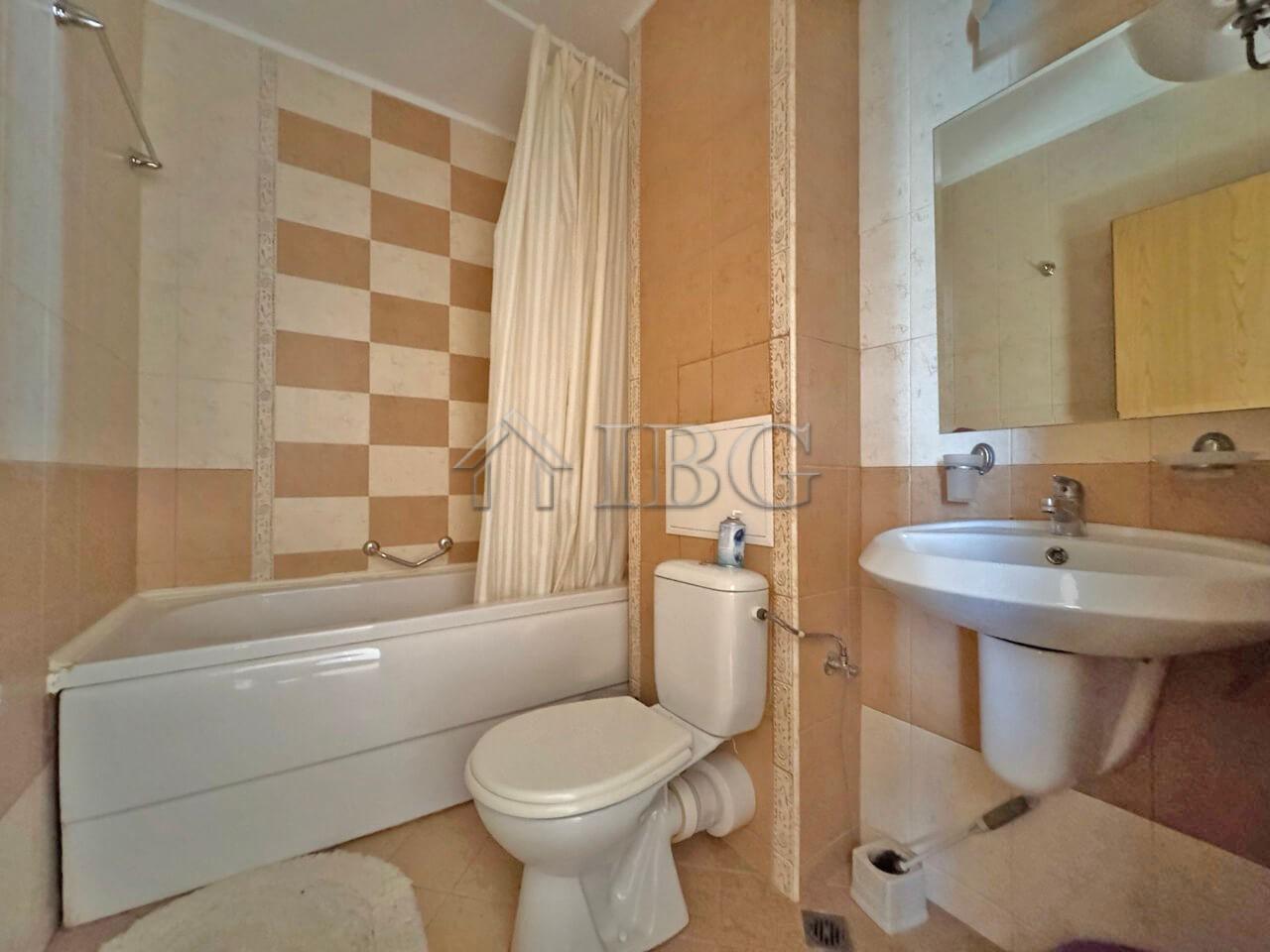 Apartment with 2 Bedrooms and 2 Bathrooms in Royal Sun, Sunny Beach — photo 13 of 25