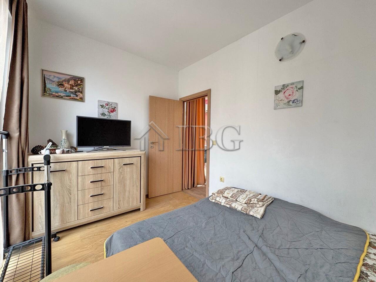 1-Bedroom Apartment with Pool View Sunny View Central, Sunny Beach — photo 11 of 25